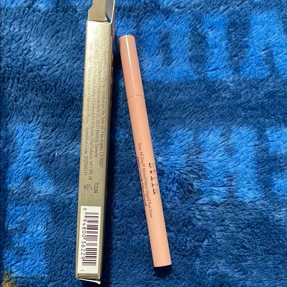 Stila Peach Party Liquid eyeliner - Picture 4 of 4